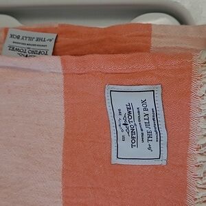 Tofino Towel Company | The Jilly Box | Peach and Cream